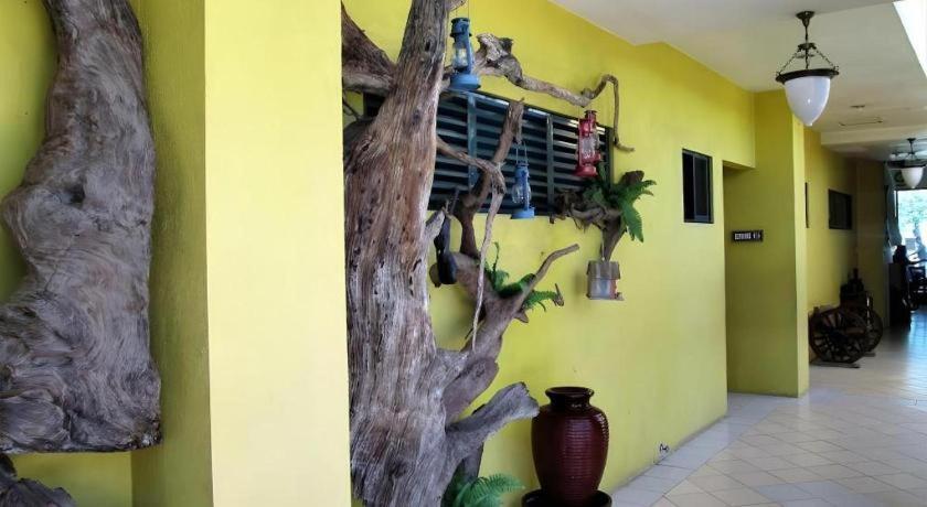 Country Village Hotel Cagayan de Oro Exterior foto